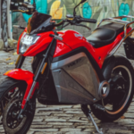 iFood viabiliza primeira moto elétrica para entregadores do país e anuncia modelo exclusivo, menos poluente e mais acessível
