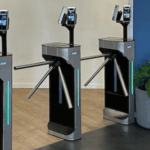 Banco afasta pagamento de horas extras com registros de entrada e saída na catraca 