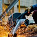 Metalúrgica e assessoria de segurança do trabalho são condenadas por apresentar laudo de risco falso